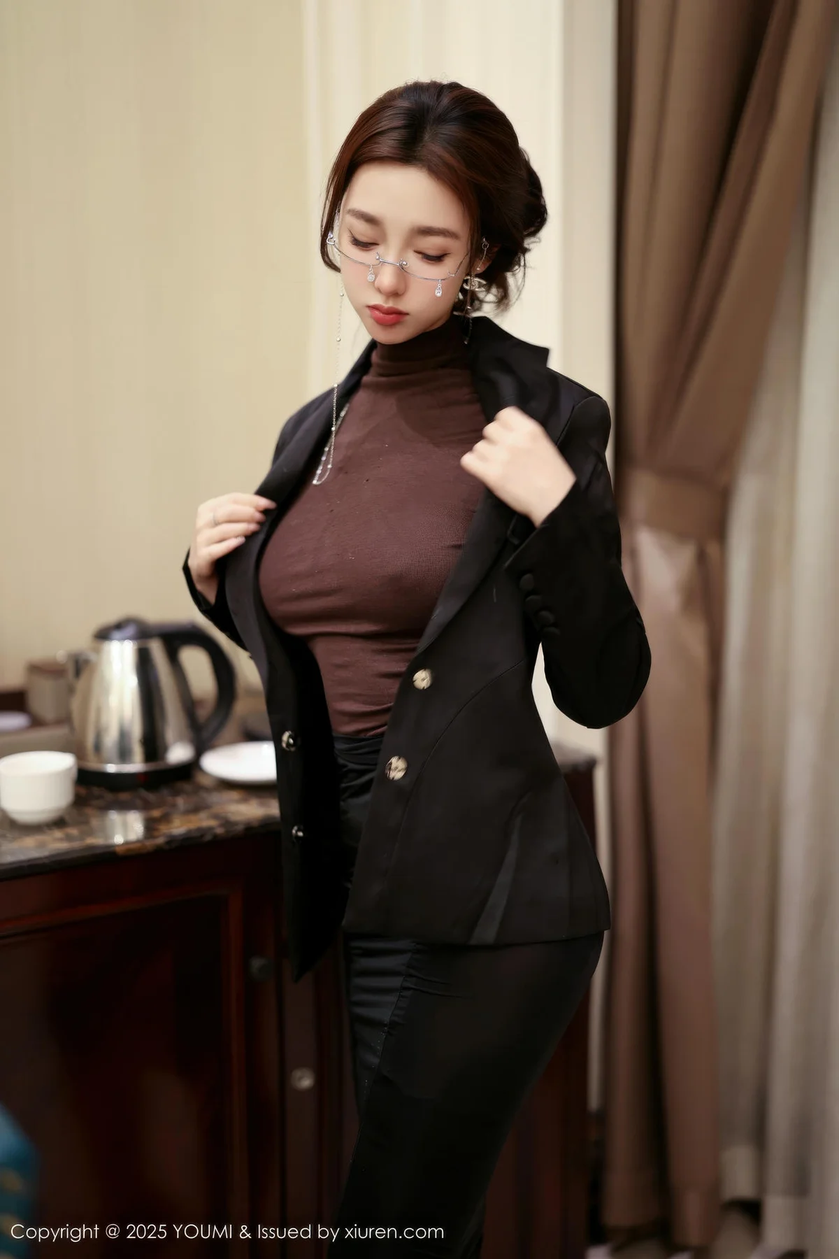 YOUMI 尤蜜荟 Vol.1186 心上可Flora 童颜巨乳浅色浴袍 - 5