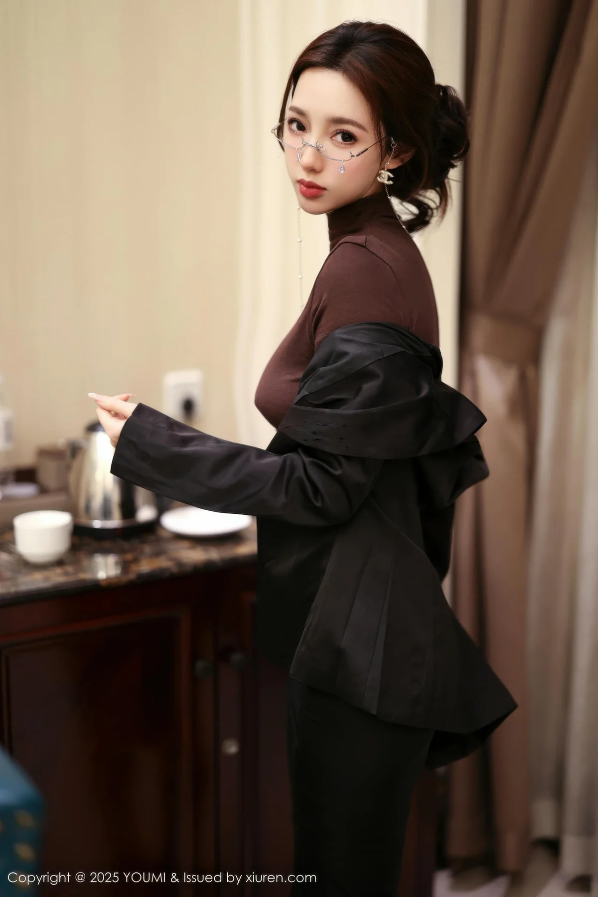 YOUMI 尤蜜荟 Vol.1186 心上可Flora 童颜巨乳浅色浴袍 - 7