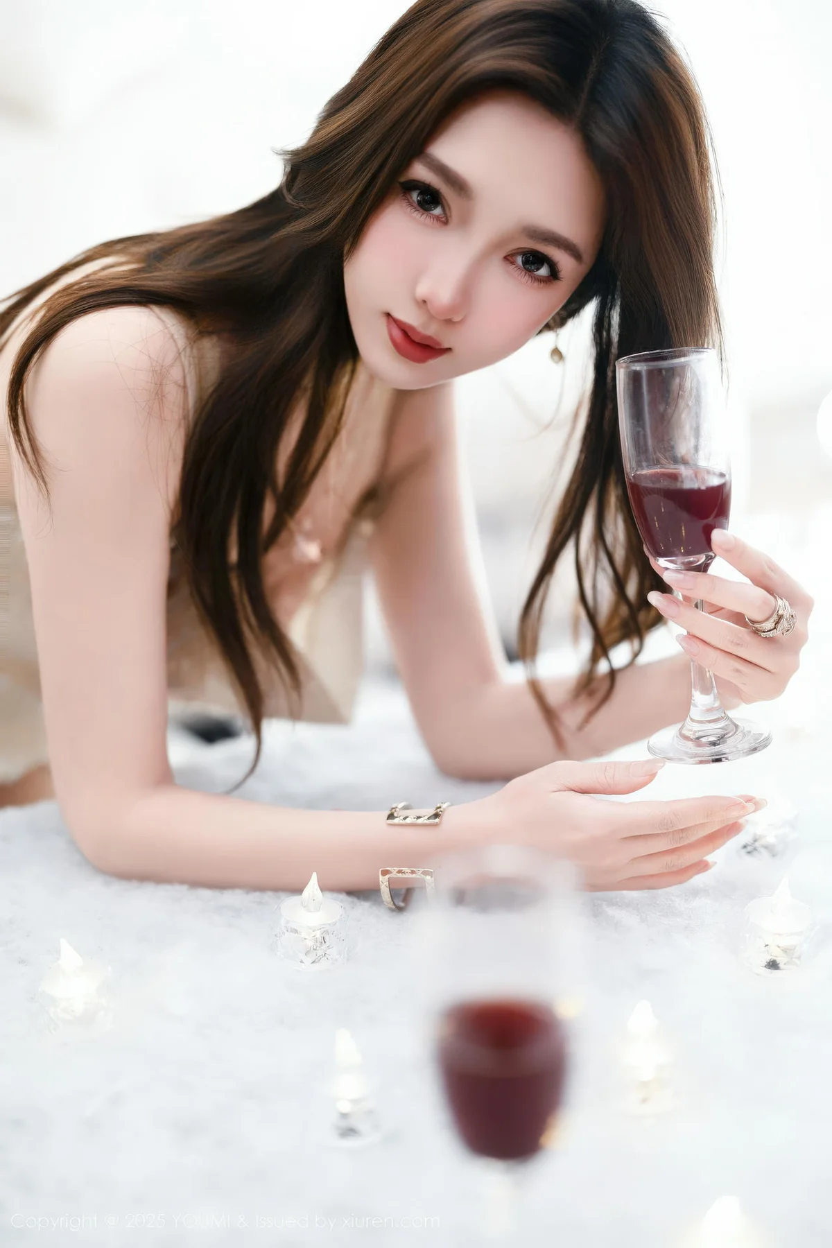 YOUMI 尤蜜荟 Vol.1191 Twins桃桃 浅色连衣短裙肉色丝袜 - 9