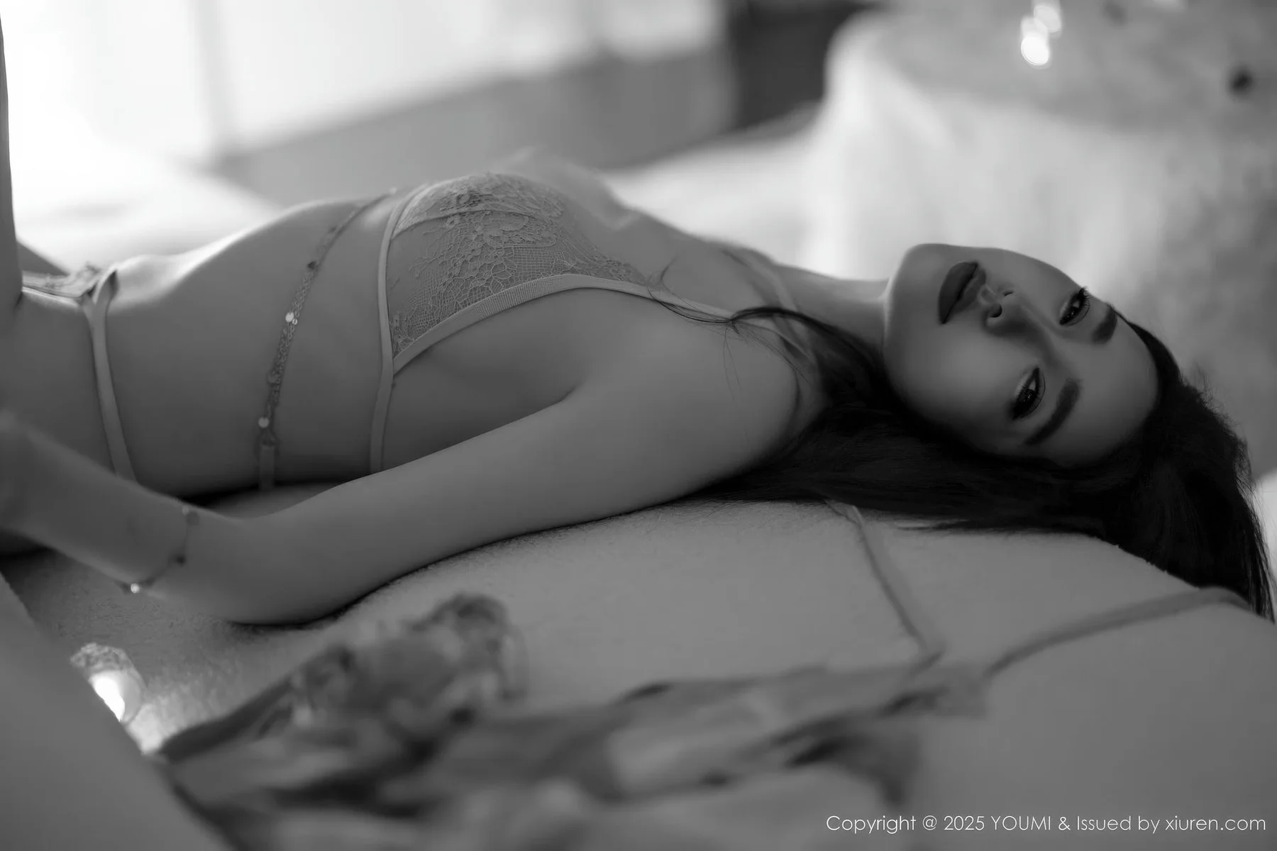 YOUMI 尤蜜荟 Vol.1191 Twins桃桃 浅色连衣短裙肉色丝袜 - 1