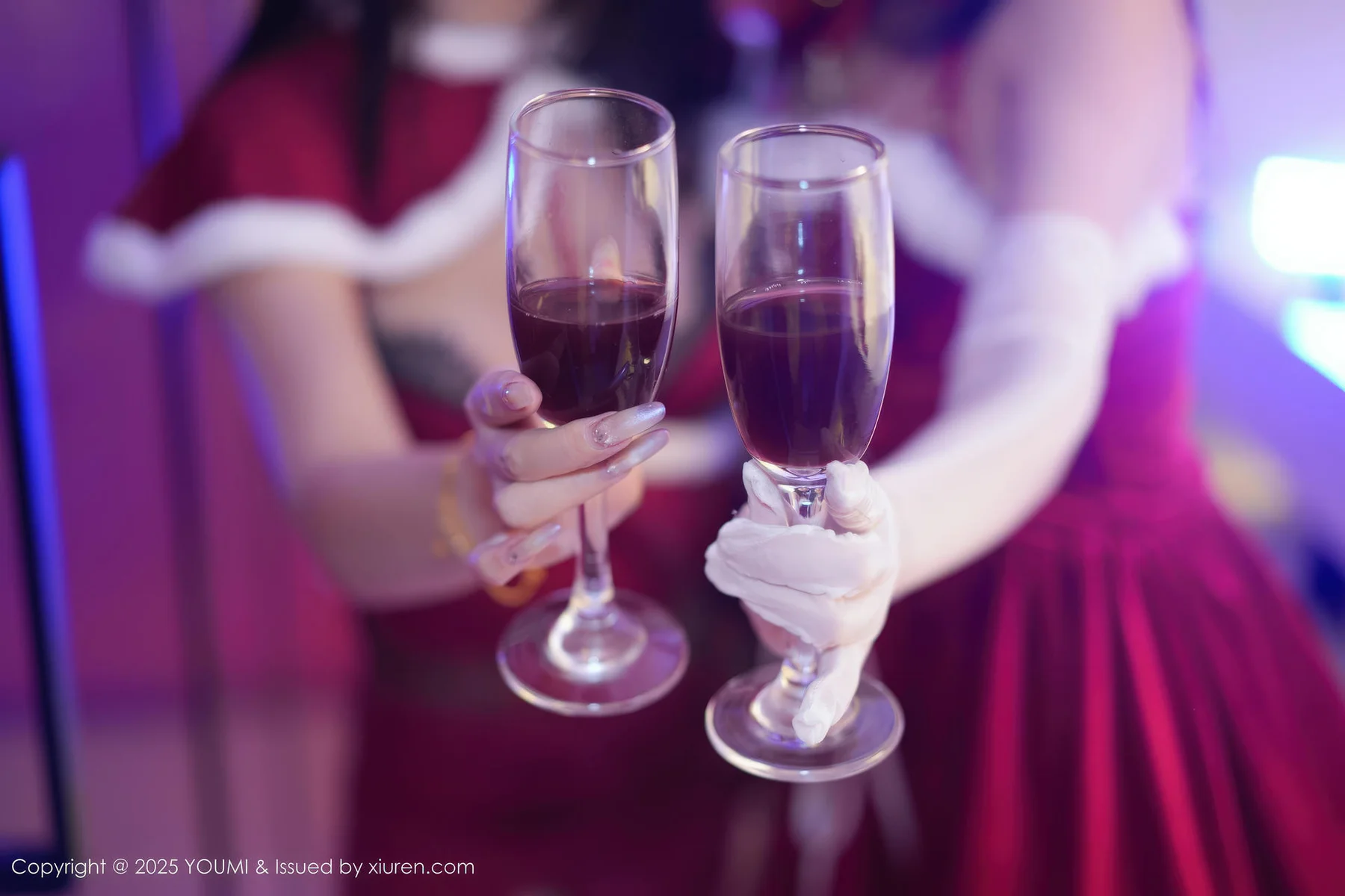 YOUMI 尤蜜荟 Vol.1192 Twins桃之夭夭 双人圣诞节日写真 - 6