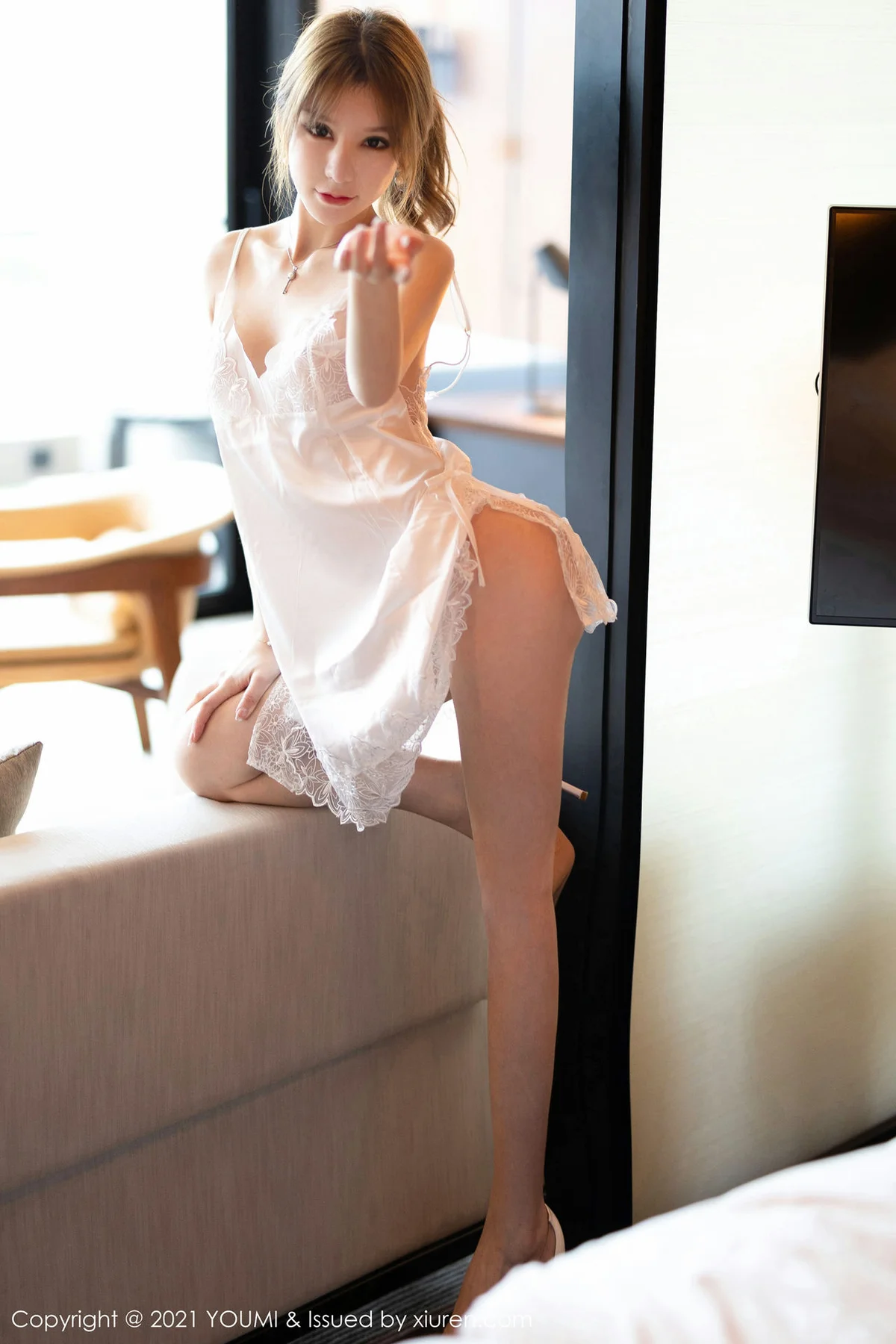 YOUMI 尤蜜荟 Vol.602 蕾丝轻薄睡裙 周于希 - 4