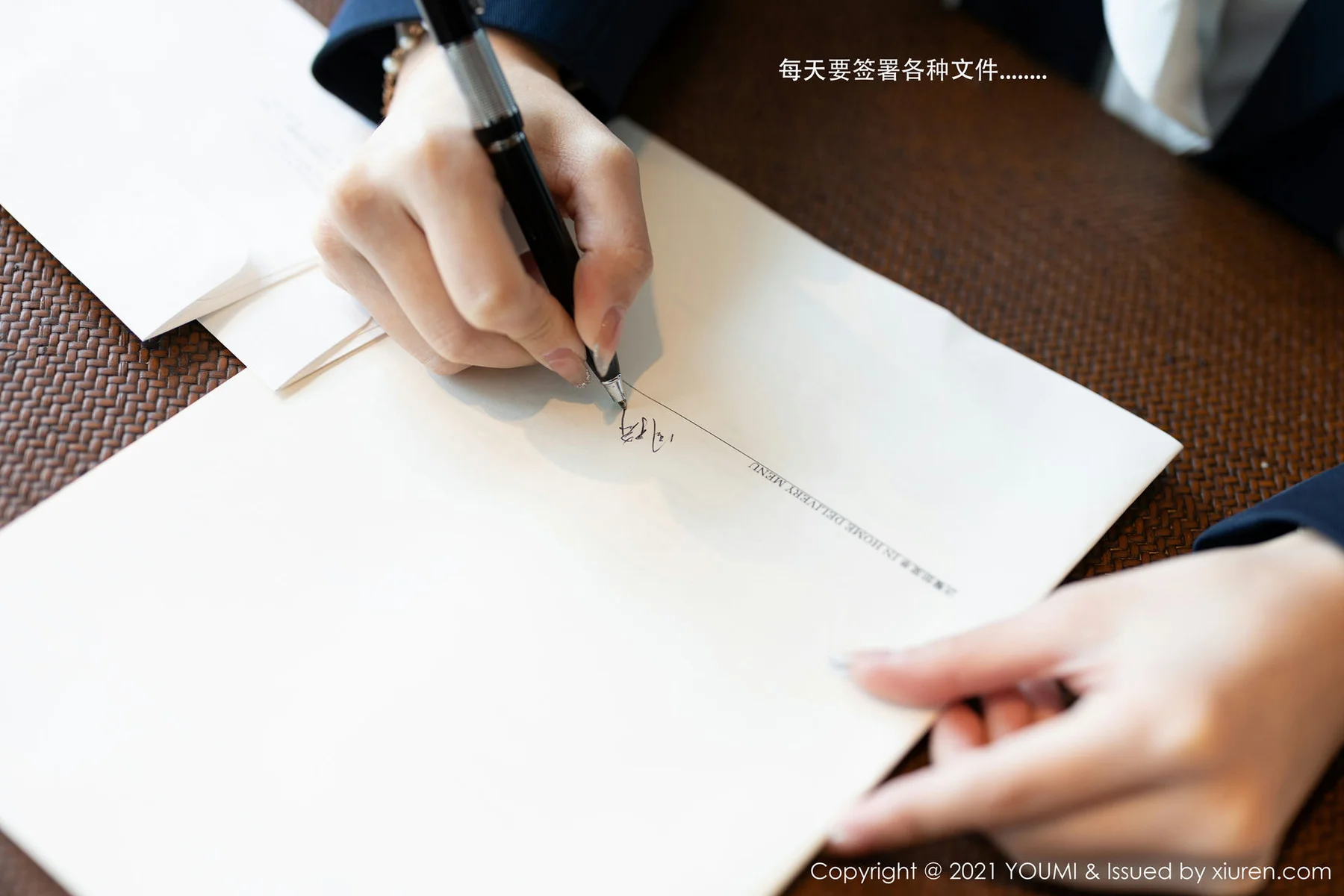 YOUMI 尤蜜荟 Vol.606 女强人与下属剧情主题 周于希 - 2