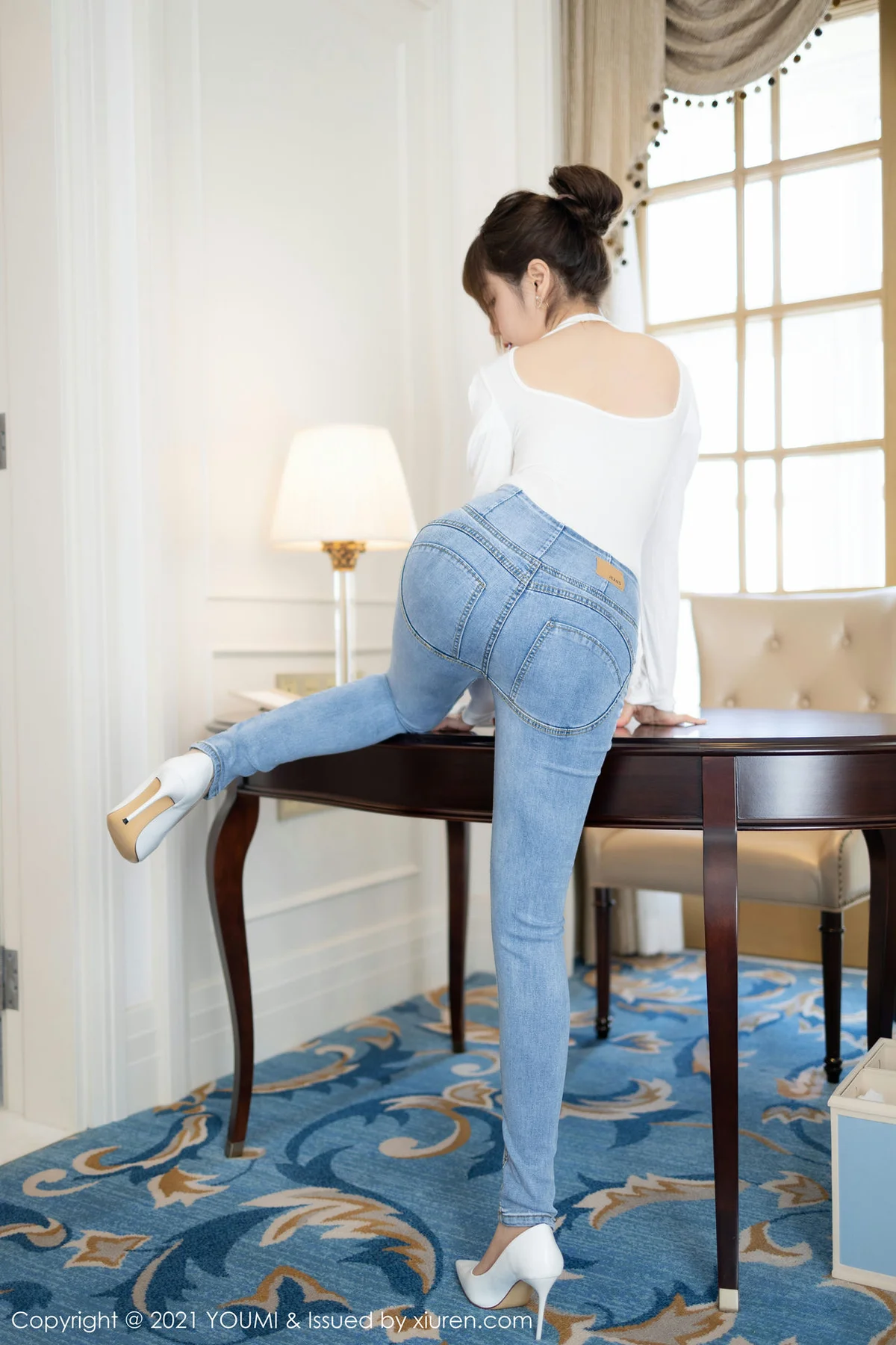 YOUMI 尤蜜荟 Vol.608 熟女气息 王雨纯 撩人心怀厦门旅拍 - 2