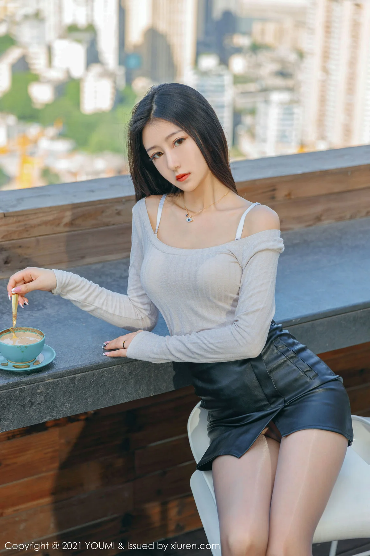 YOUMI 尤蜜荟 Vol.656  新人妹子娇嫩鲜艳 熊小诺 性感写真11 - 4