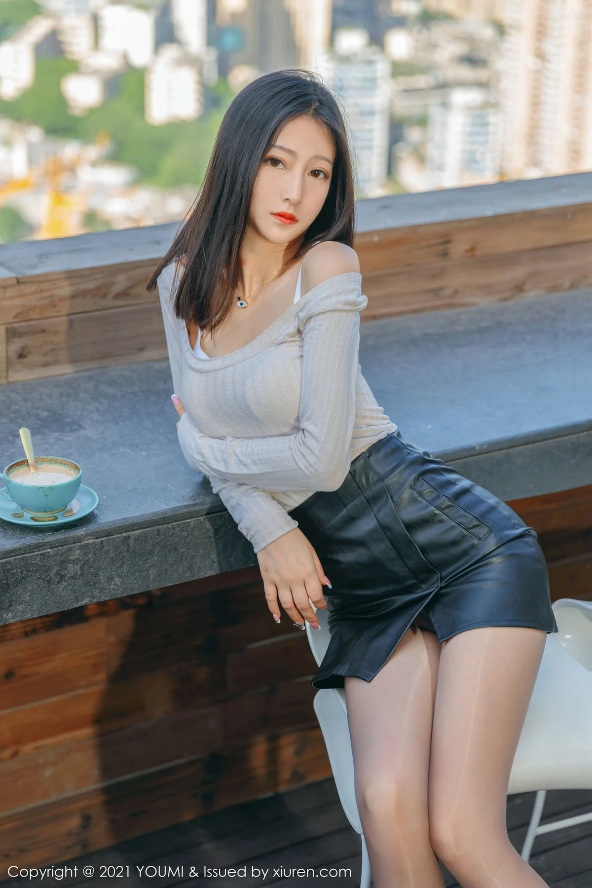 YOUMI 尤蜜荟 Vol.656  新人妹子娇嫩鲜艳 熊小诺 性感写真11 - 7
