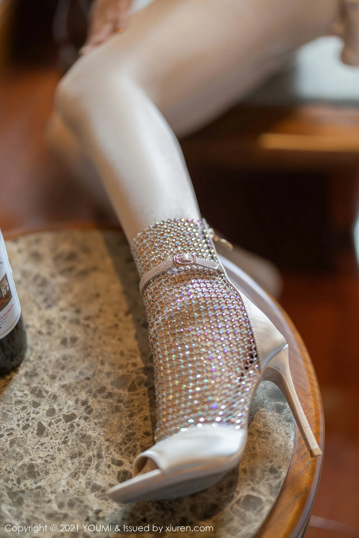 YOUMI 尤蜜荟 Vol.664  娇媚动人 允爾 西双版纳旅拍 - 4