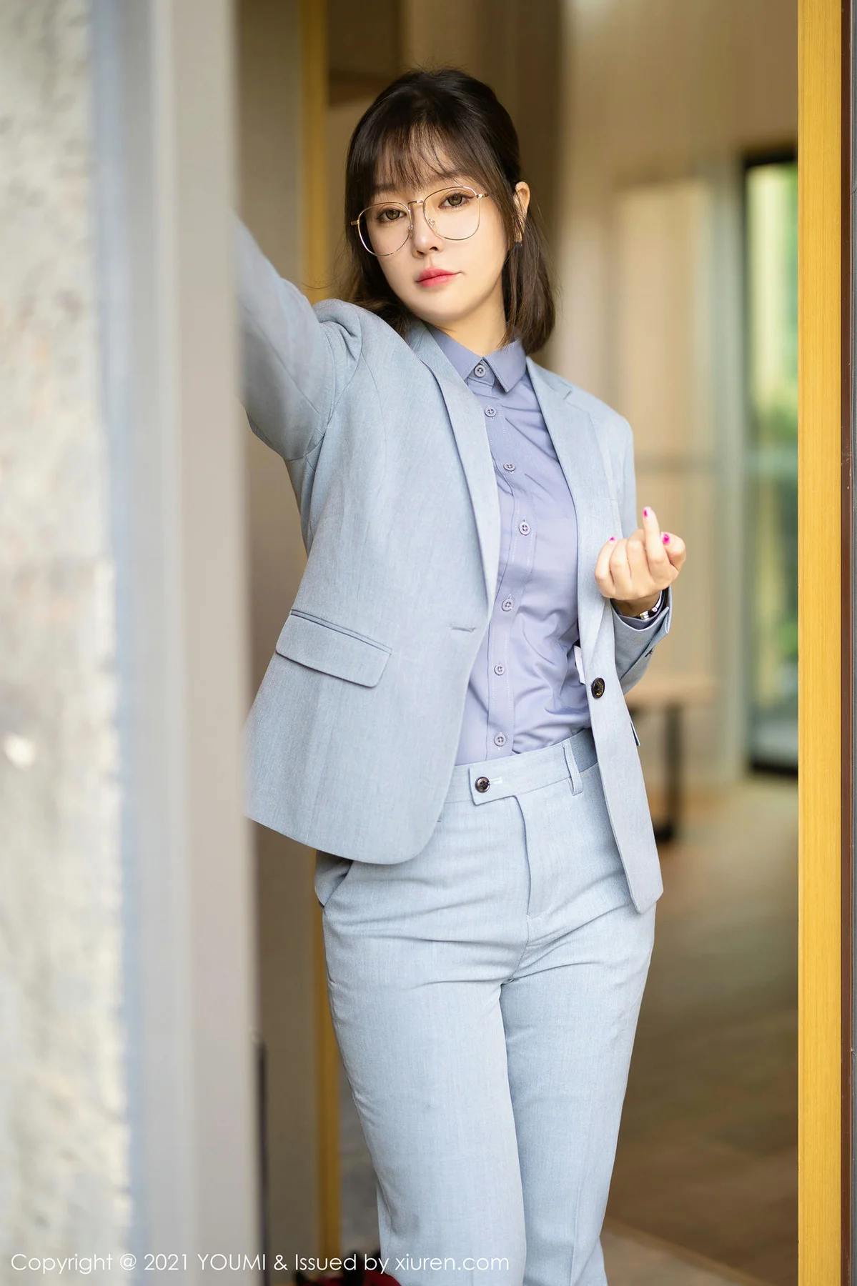 YOUMI 尤蜜荟 Vol.722 眼镜OL  王雨纯 成都旅拍2 - 7