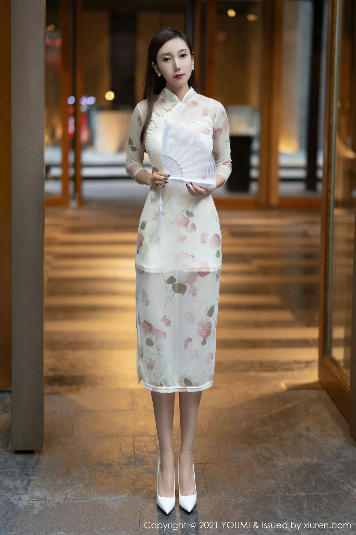 YOUMI 尤蜜荟 Vol.732 花纹旗袍  艾静香 成都旅拍 - 4