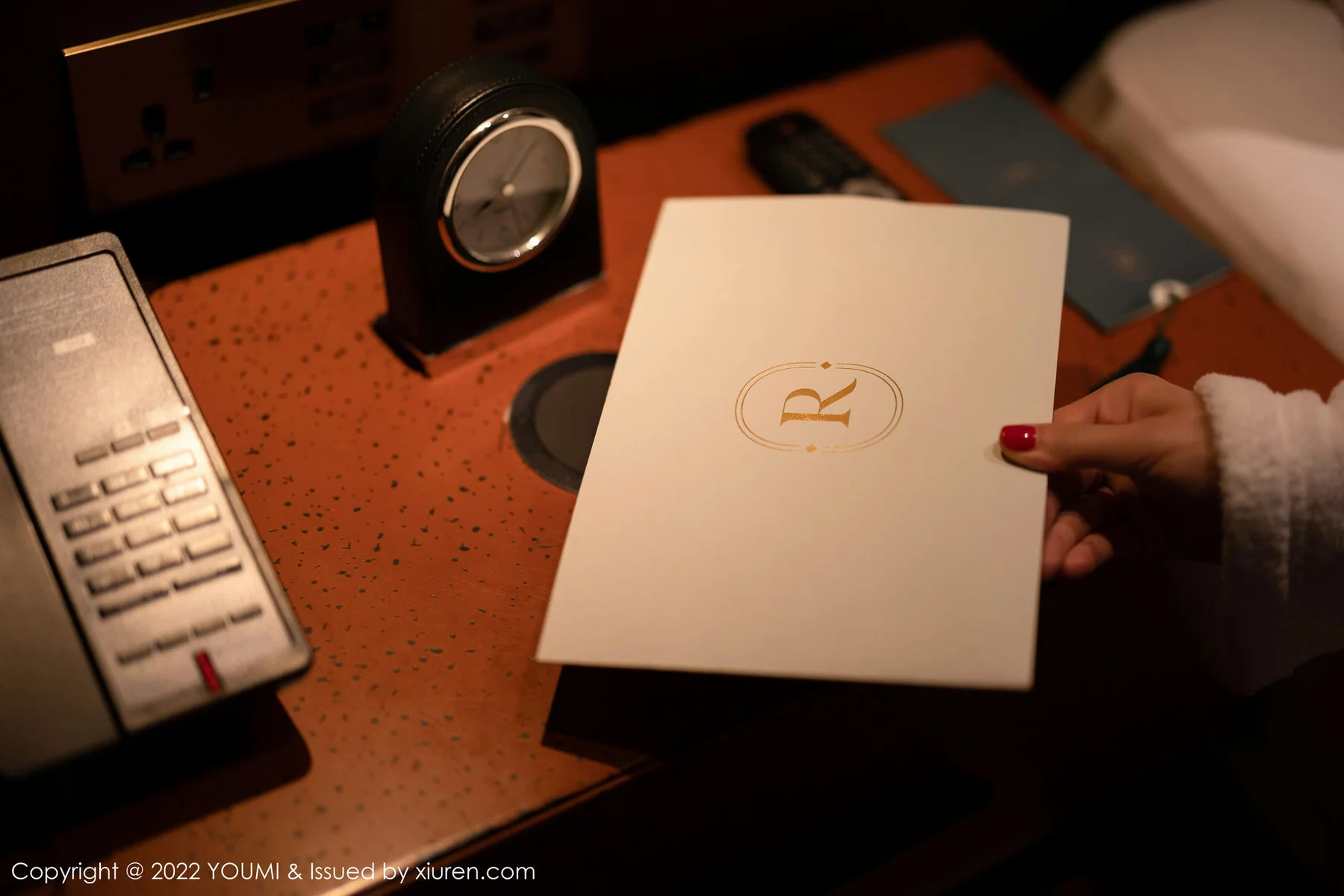 YOUMI 尤蜜荟 Vol.816 Spa按摩主题 奶瓶土肥圆矮挫丑黑 性感写... - 4