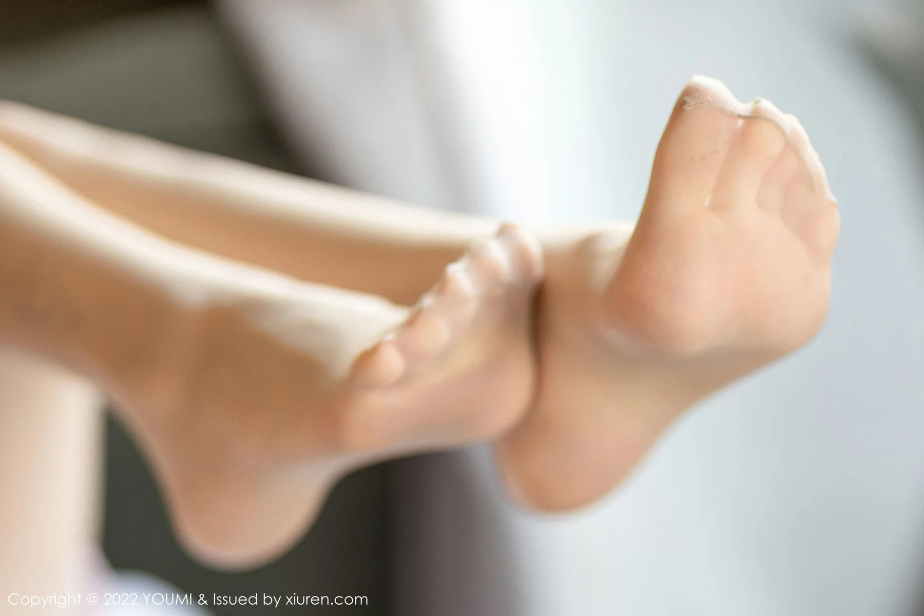 YOUMI 尤蜜荟 Vol.830 诱人原色丝袜 是小逗逗 性感写真11 - 8