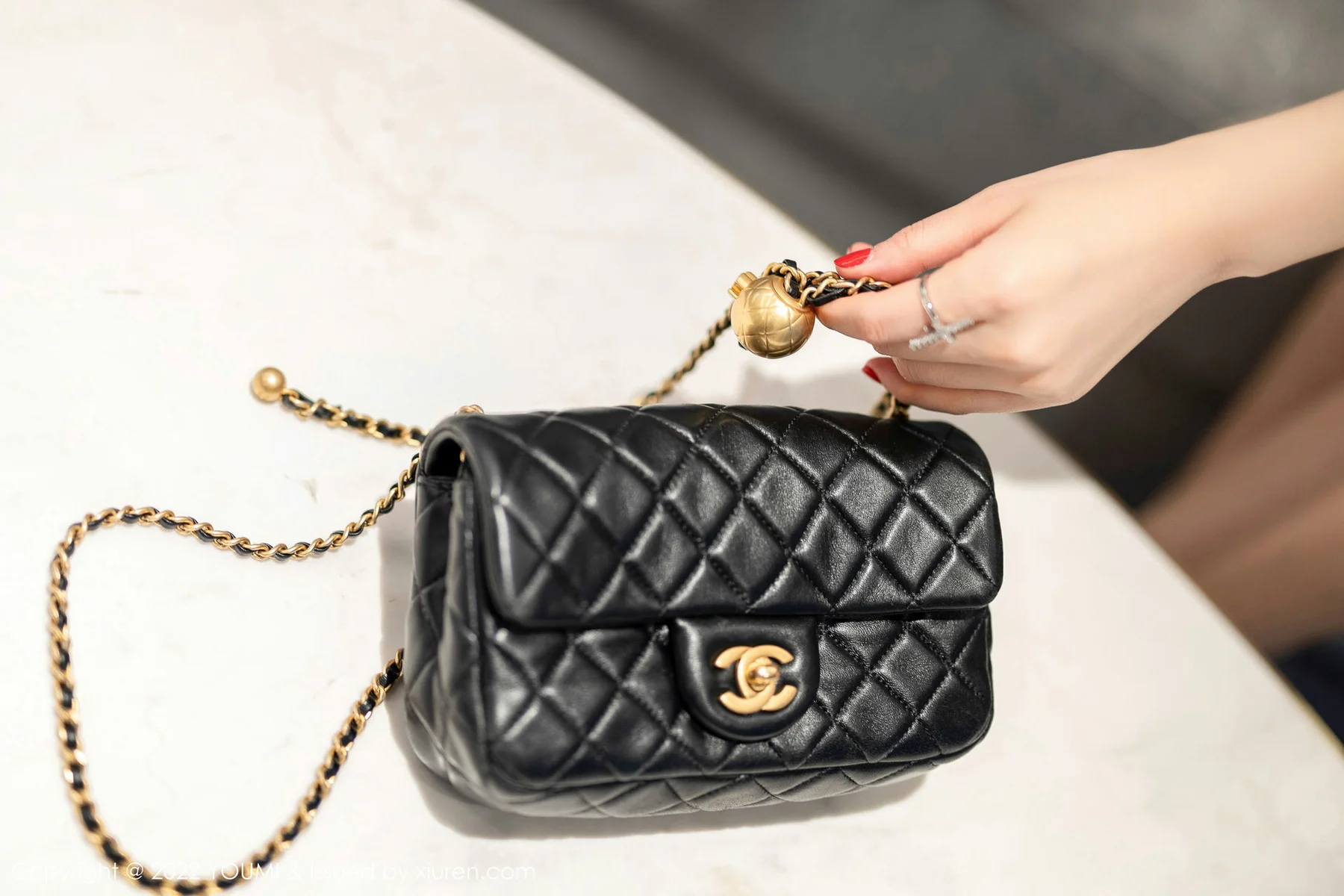 YOUMI 尤蜜荟 Vol.832 黑色短裙 奶瓶土肥圆矮挫丑黑穷 性感私... - 4