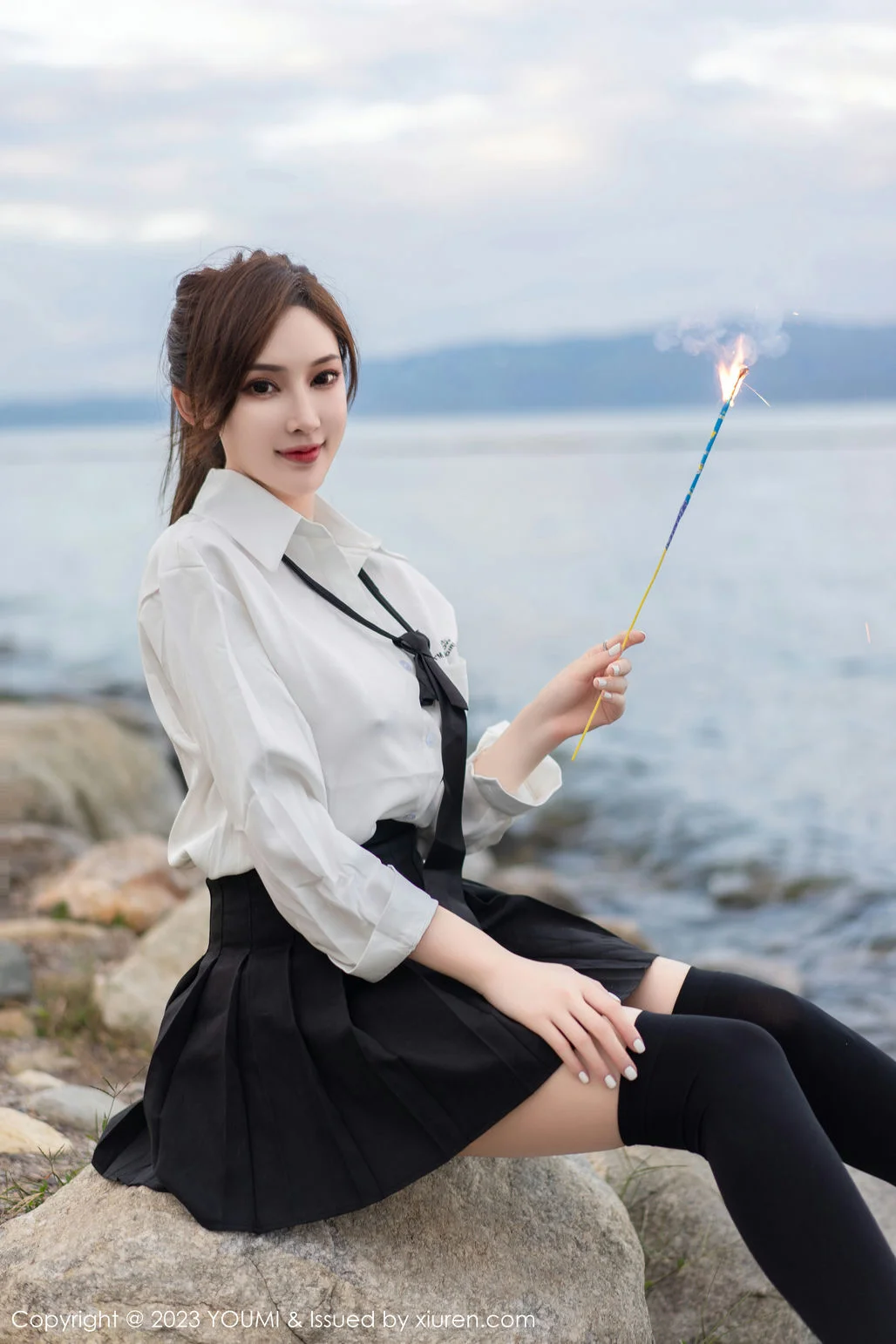 YOUMI 尤蜜荟 Vol.903 Carol周妍希 黑色长筒袜大理旅拍1 - 8