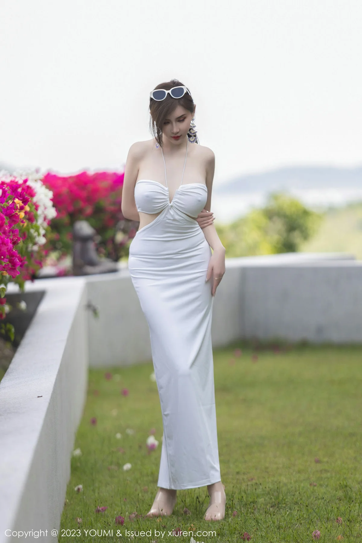 YOUMI 尤蜜荟 Vol.931 Carol周妍希 白色轻透连身长裙泰国旅拍2 - 5