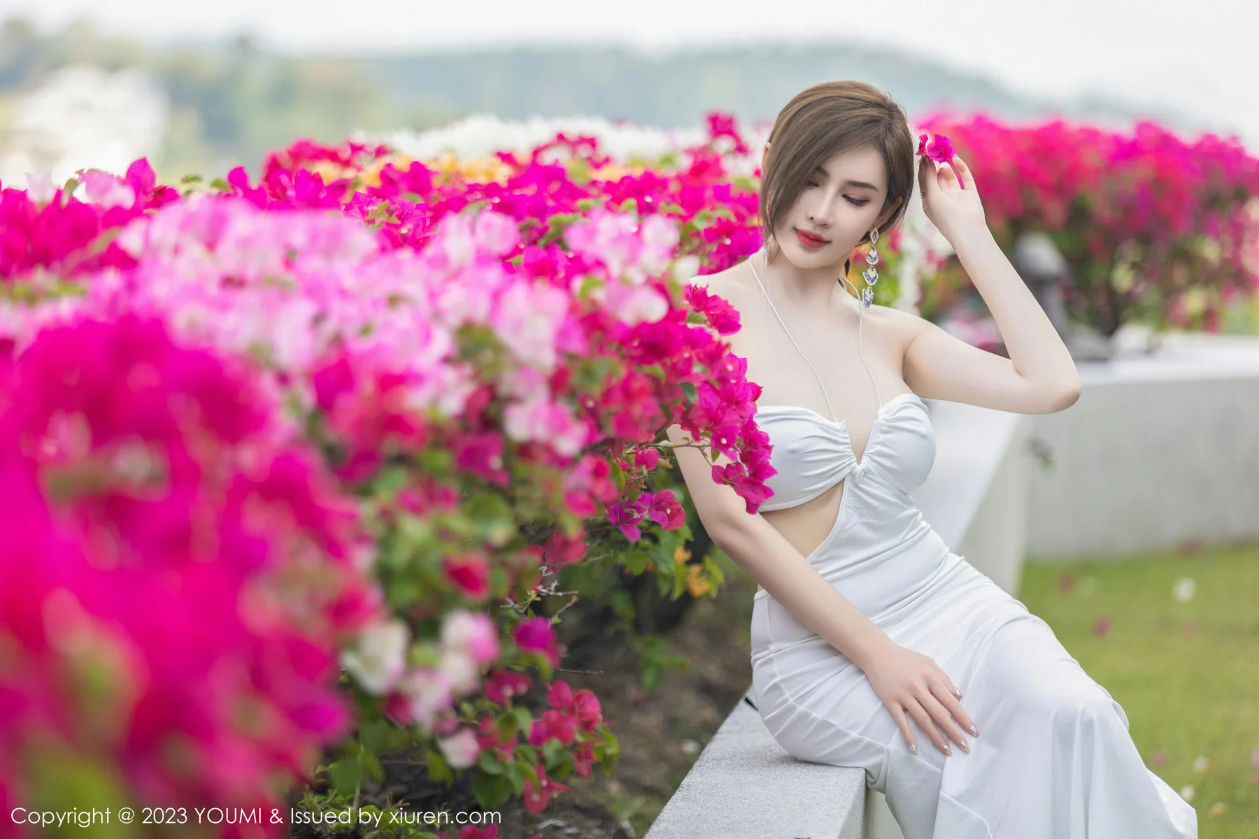 YOUMI 尤蜜荟 Vol.931 Carol周妍希 白色轻透连身长裙泰国旅拍2 - 1