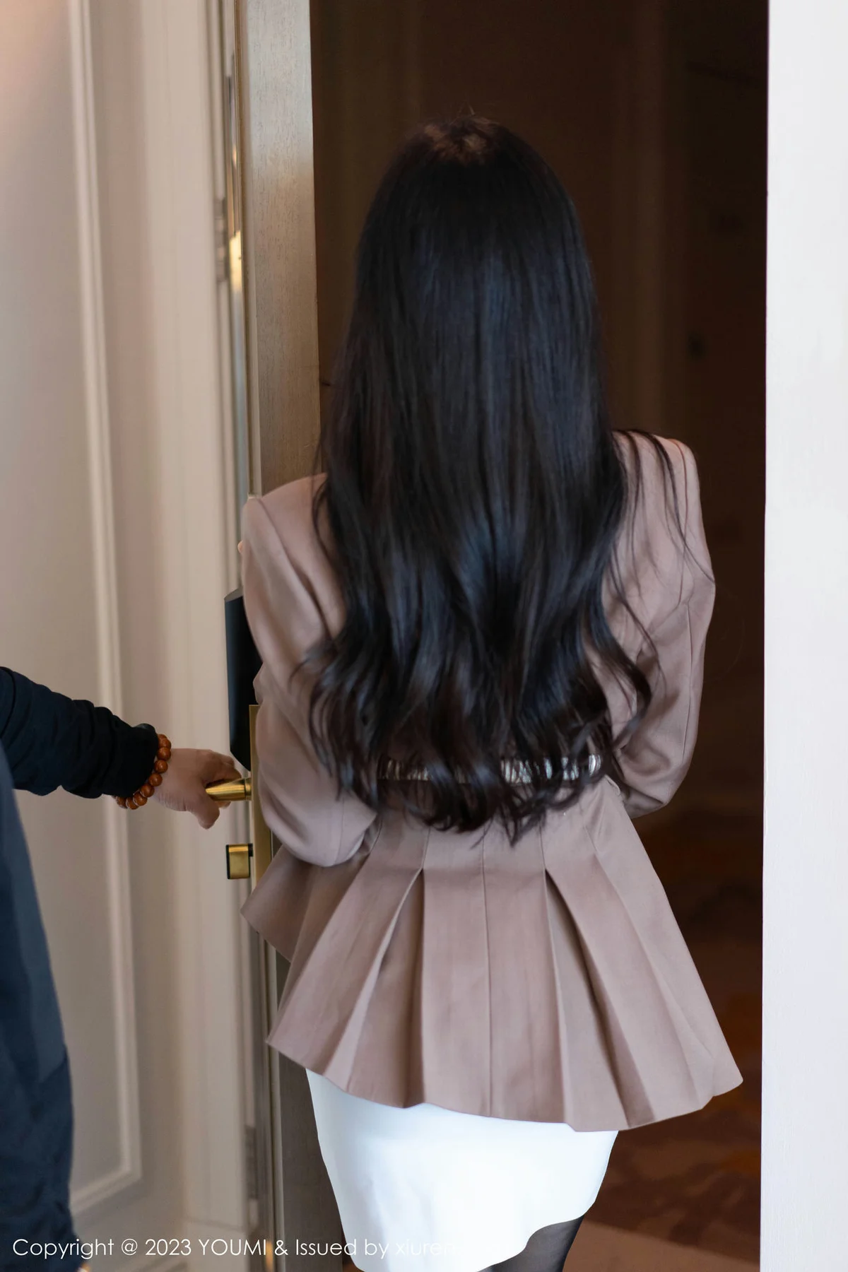 YOUMI 尤蜜荟 Vol.950 允爾 魅惑黑丝性感写真11 - 3