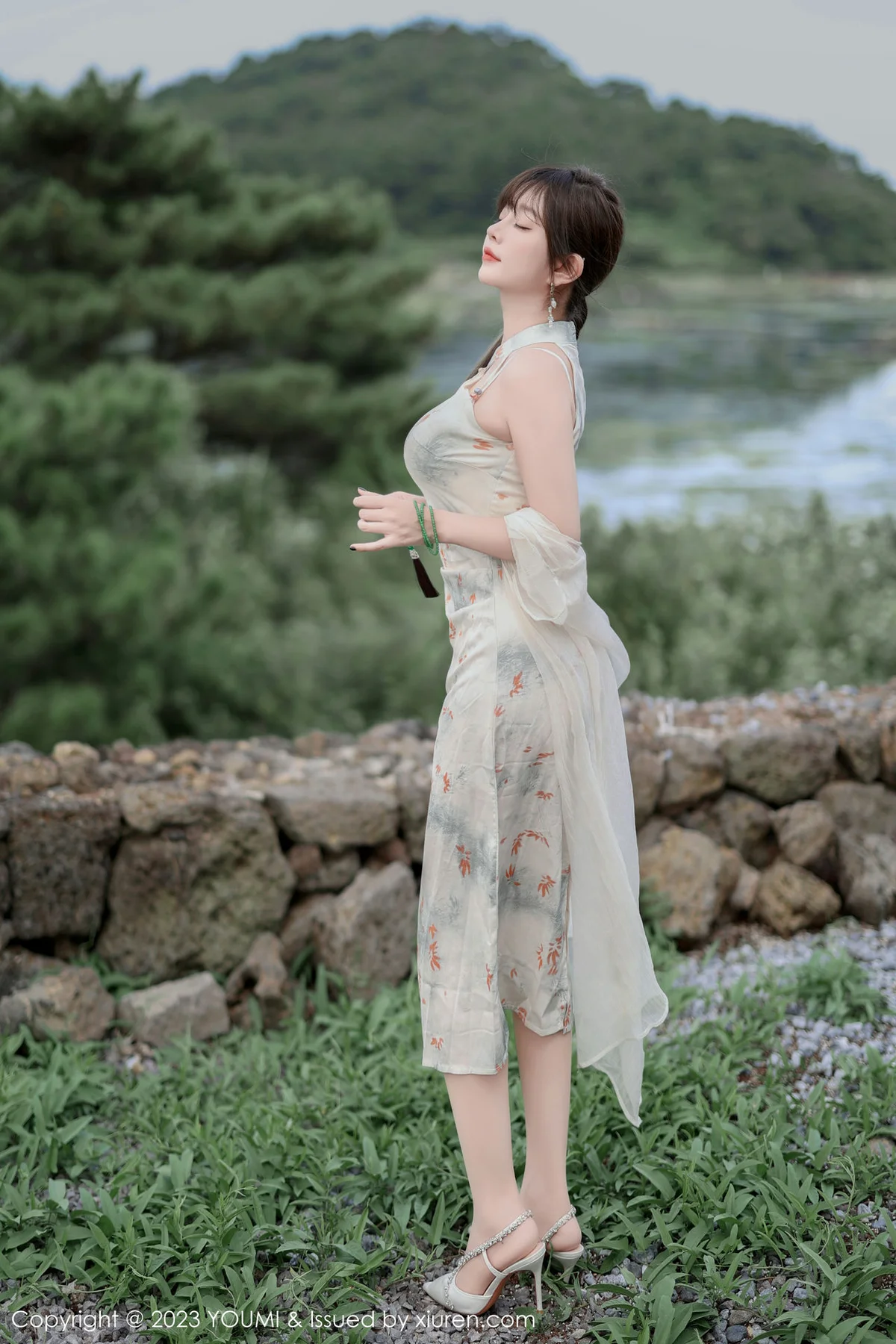 YOUMI 尤蜜荟 Vol.983 王雨纯 长款旗袍济州岛旅拍1 - 2