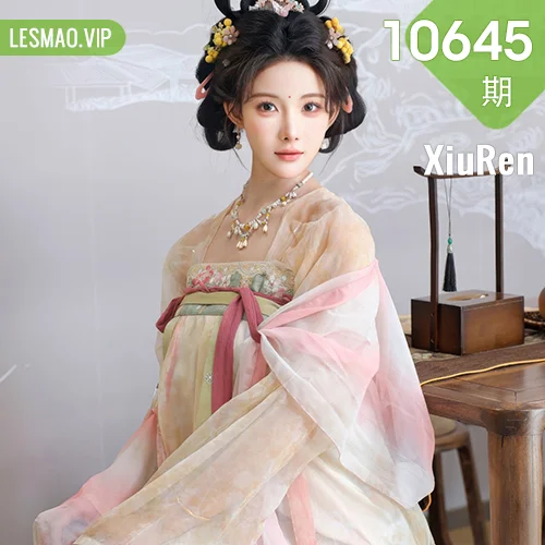 XiuRen 秀人 No.10645 梨霜儿 浅色古装服饰拍摄