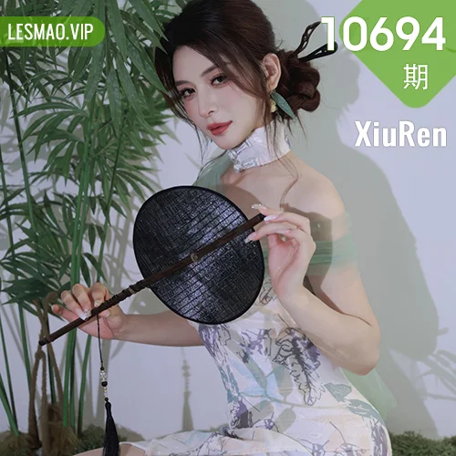XiuRen 秀人 No.10694 阿依莎  浅色古风服饰