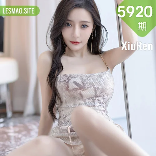 XiuRen 秀人 No.5920 王馨瑶yanni 米色短裙性感写真