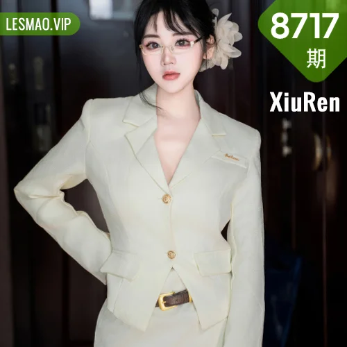 XiuRen 秀人 No.8717 汐汐爱吃草莓 职业装内部Sm套装性感写真